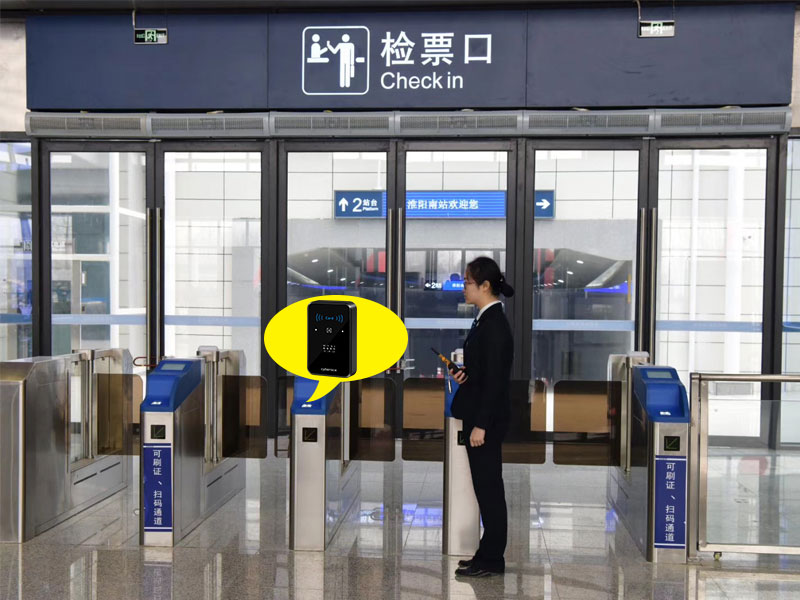 高鐵站、機(jī)場等人流量大的場所